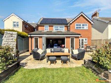 4 bedroom Detached house for sale in Church Lane, Whitwick, LE67