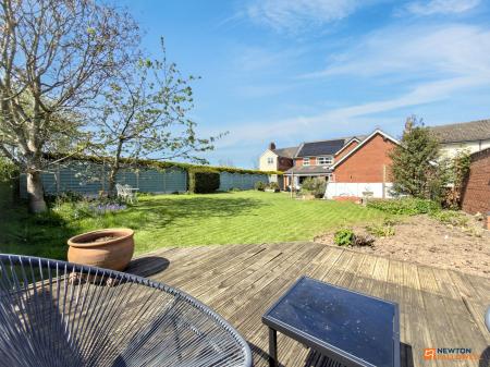 4 bedroom Detached house for sale in Church Lane, Whitwick, LE67