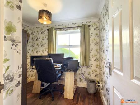4 bedroom Detached house for sale in Church Lane, Whitwick, LE67