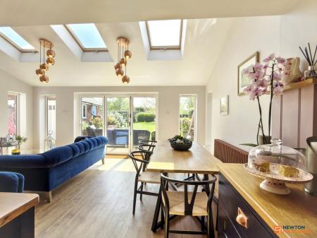 4 bedroom Detached house for sale in Church Lane, Whitwick, LE67
