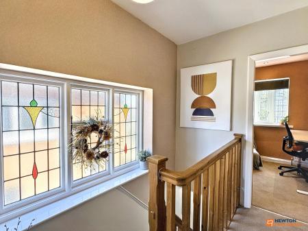 3 bedroom Semi-detached house for sale in Forest Road, Coalville, LE67