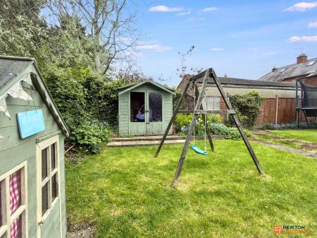 3 bedroom Semi-detached house for sale in Ashby Road, Coalville, LE67
