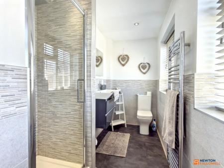 4 bedroom Detached house for sale in The Limes, Ravenstone, LE67