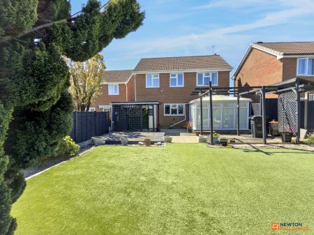 4 bedroom Detached house for sale in The Limes, Ravenstone, LE67