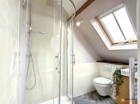 3 bedroom Semi-detached house for sale in The Green, Markfield, LE67