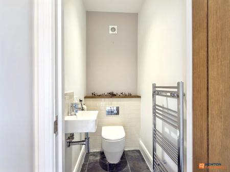 3 bedroom Semi-detached house for sale in The Green, Markfield, LE67