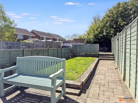 2 bedroom Terraced House for sale in Belvoir Road, Coalville, LE67