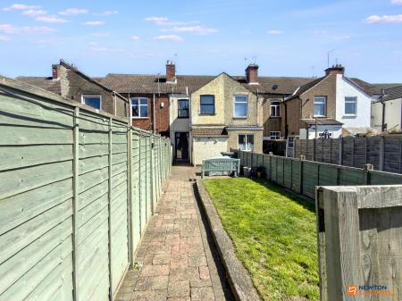 2 bedroom Terraced House for sale in Belvoir Road, Coalville, LE67