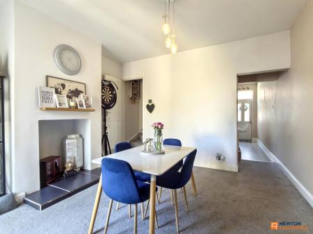 2 bedroom Terraced House for sale in Belvoir Road, Coalville, LE67