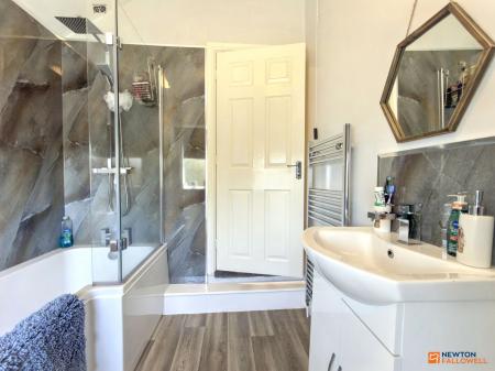 2 bedroom Terraced House for sale in Belvoir Road, Coalville, LE67