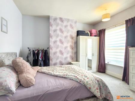 2 bedroom Terraced House for sale in Belvoir Road, Coalville, LE67