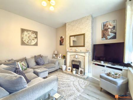 2 bedroom Terraced House for sale in Belvoir Road, Coalville, LE67