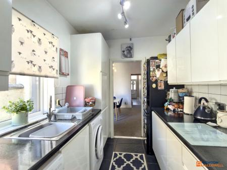 2 bedroom Terraced House for sale in Belvoir Road, Coalville, LE67