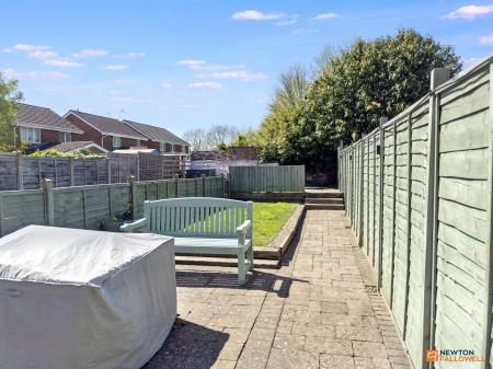 2 bedroom Terraced House for sale in Belvoir Road, Coalville, LE67