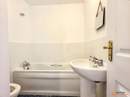 3 bedroom End of terrace house for sale in Staples Drive, Coalville, LE67