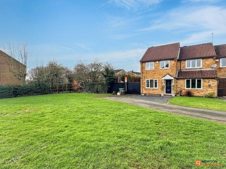 3 bedroom Terraced House for sale in Cedar Drive, Ibstock, LE67