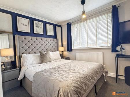 3 bedroom Terraced House for sale in Cedar Drive, Ibstock, LE67