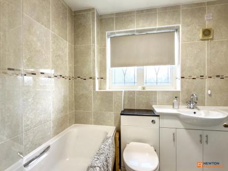 4 bedroom Detached house for sale in Hextall Drive, Ibstock, LE67