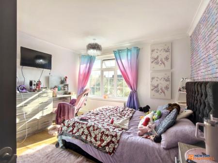 3 bedroom Detached house for sale in Dennis Street, Hugglescote, LE67