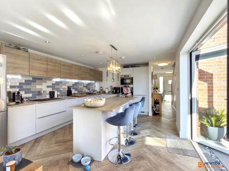 4 bedroom Detached house for sale in Jade Grove, Coalville, LE67