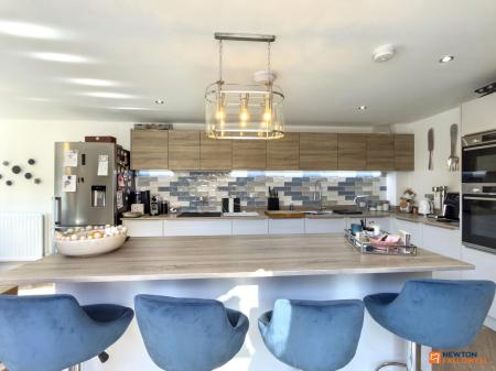 4 bedroom Detached house for sale in Jade Grove, Coalville, LE67