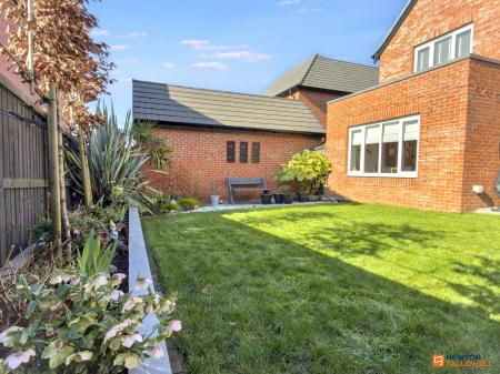 4 bedroom Detached house for sale in Jade Grove, Coalville, LE67