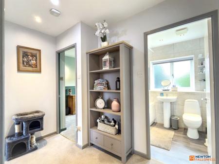 4 bedroom Detached house for sale in Snipe Close, Hugglescote, LE67