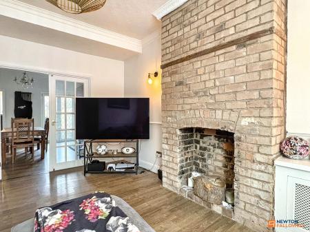 2 bedroom Terraced House for sale in Highfield Street, Coalville, LE67