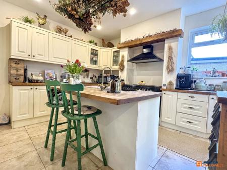 3 bedroom Detached house for sale in Silver Street, Whitwick, LE67