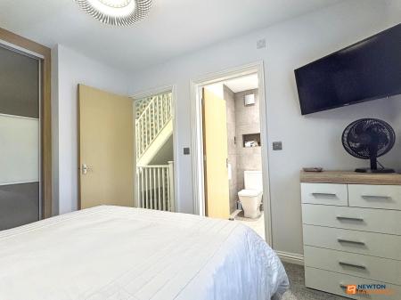 4 bedroom Semi-detached house for sale in Discovery Close, Coalville, LE67