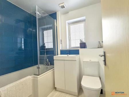 4 bedroom Semi-detached house for sale in Discovery Close, Coalville, LE67