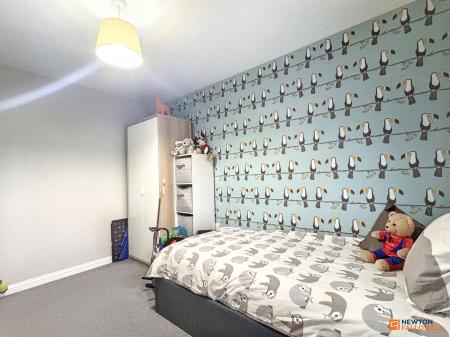 4 bedroom Semi-detached house for sale in Discovery Close, Coalville, LE67