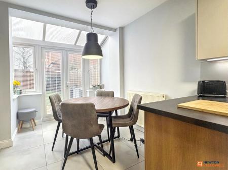 4 bedroom Semi-detached house for sale in Discovery Close, Coalville, LE67