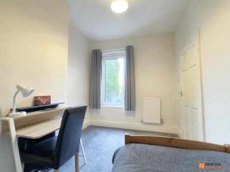 2 bedroom Terraced House for sale in Highfield Street, Coalville, LE67