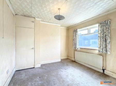 2 bedroom Terraced House for sale in Belvoir Road, Coalville, LE67