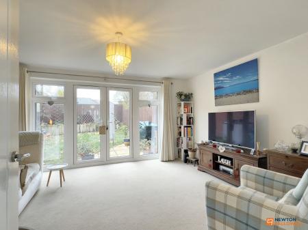 3 bedroom Semi-detached house for sale in Rennocks Place, Thringstone, LE67