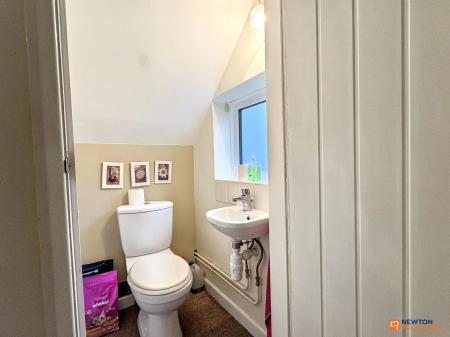 3 bedroom Detached house for sale in Claremont Drive, Ravenstone, LE67