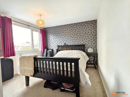 3 bedroom Detached house for sale in Claremont Drive, Ravenstone, LE67