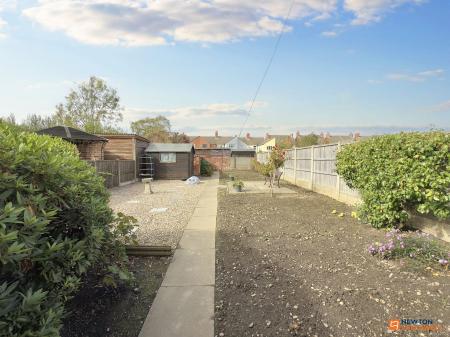 3 bedroom Semi-detached house for sale in Oxford Street, Coalville, LE67