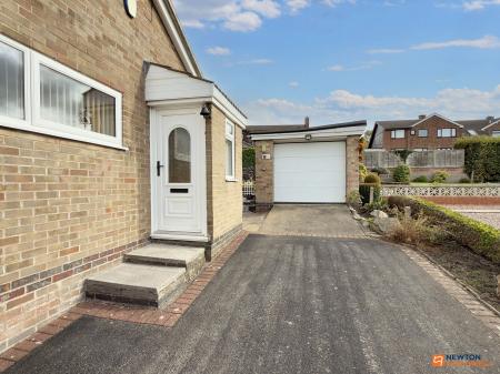 2 bedroom Detached bungalow for sale in Rosedale, Whitwick, LE67