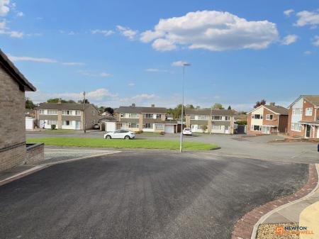 2 bedroom Detached bungalow for sale in Rosedale, Whitwick, LE67