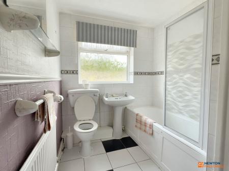 2 bedroom Detached bungalow for sale in Rosedale, Whitwick, LE67