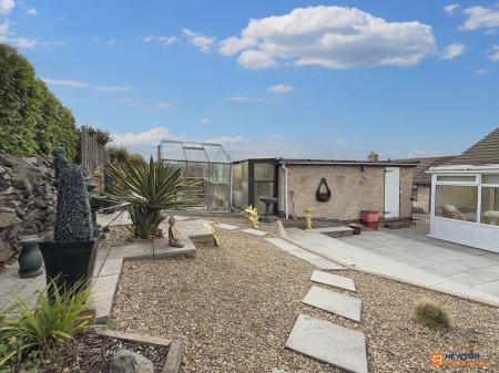 2 bedroom Detached bungalow for sale in Rosedale, Whitwick, LE67