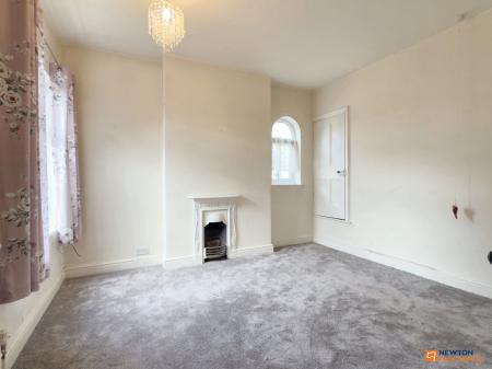3 bedroom Semi-detached house for sale in Ashby Road, Coalville, LE67