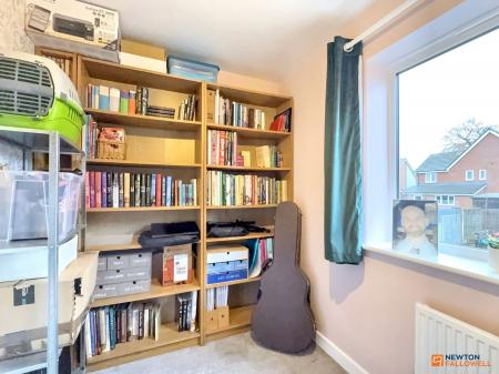 5 bedroom Detached house for sale in Cave Crescent, Coalville, LE67