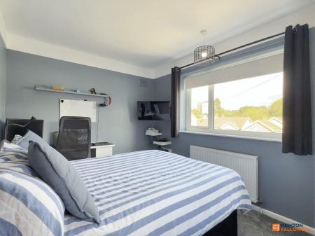 5 bedroom Detached house for sale in Abbotts Oak Drive, Coalville, LE67