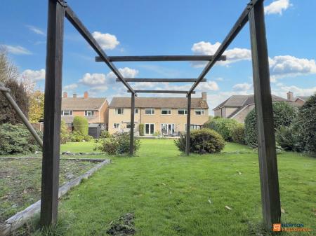 5 bedroom Detached house for sale in Abbotts Oak Drive, Coalville, LE67