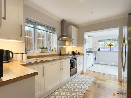 3 bedroom Detached house for sale in Alvis Dale, Rothley, LE7