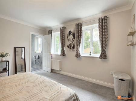3 bedroom Detached house for sale in Alvis Dale, Rothley, LE7