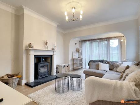 4 bedroom Detached house for sale in Greenhill Road, Coalville, LE67